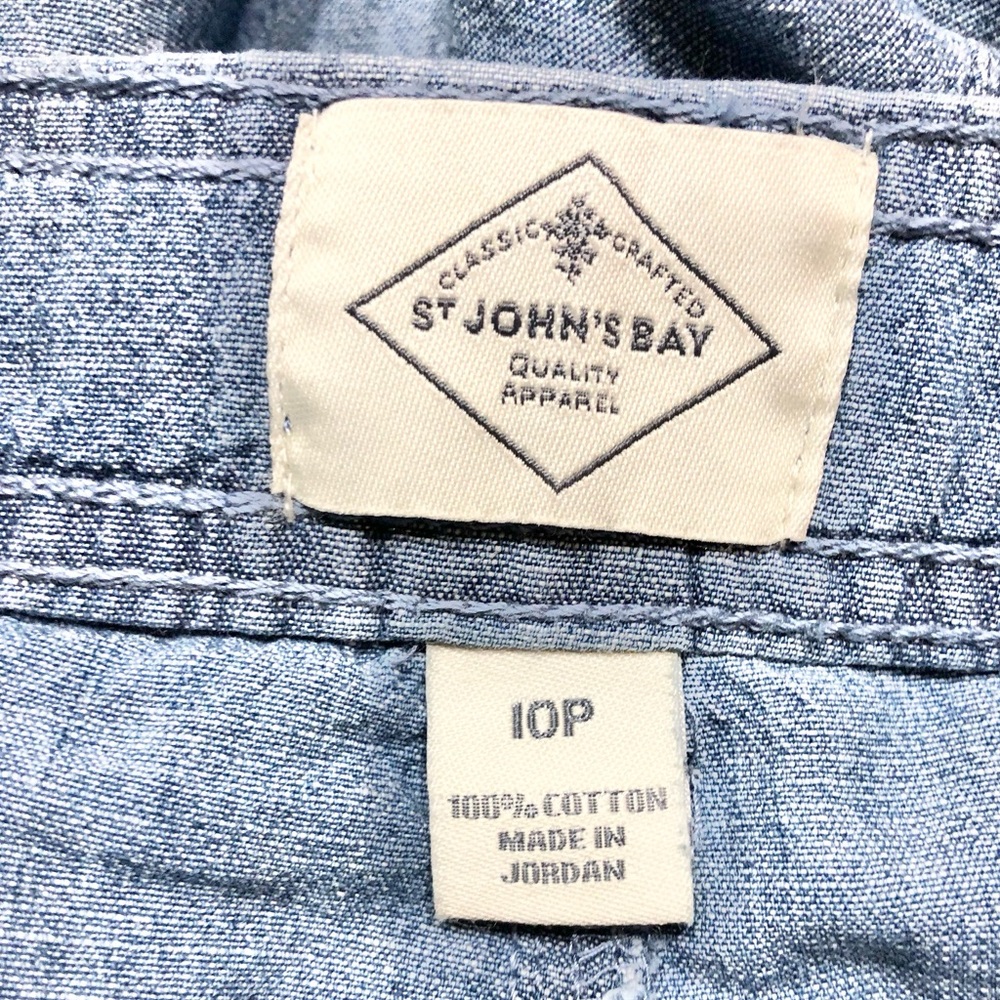 St. John's Bay Women's Cargo Bermuda Shorts - Picture 8 of 8